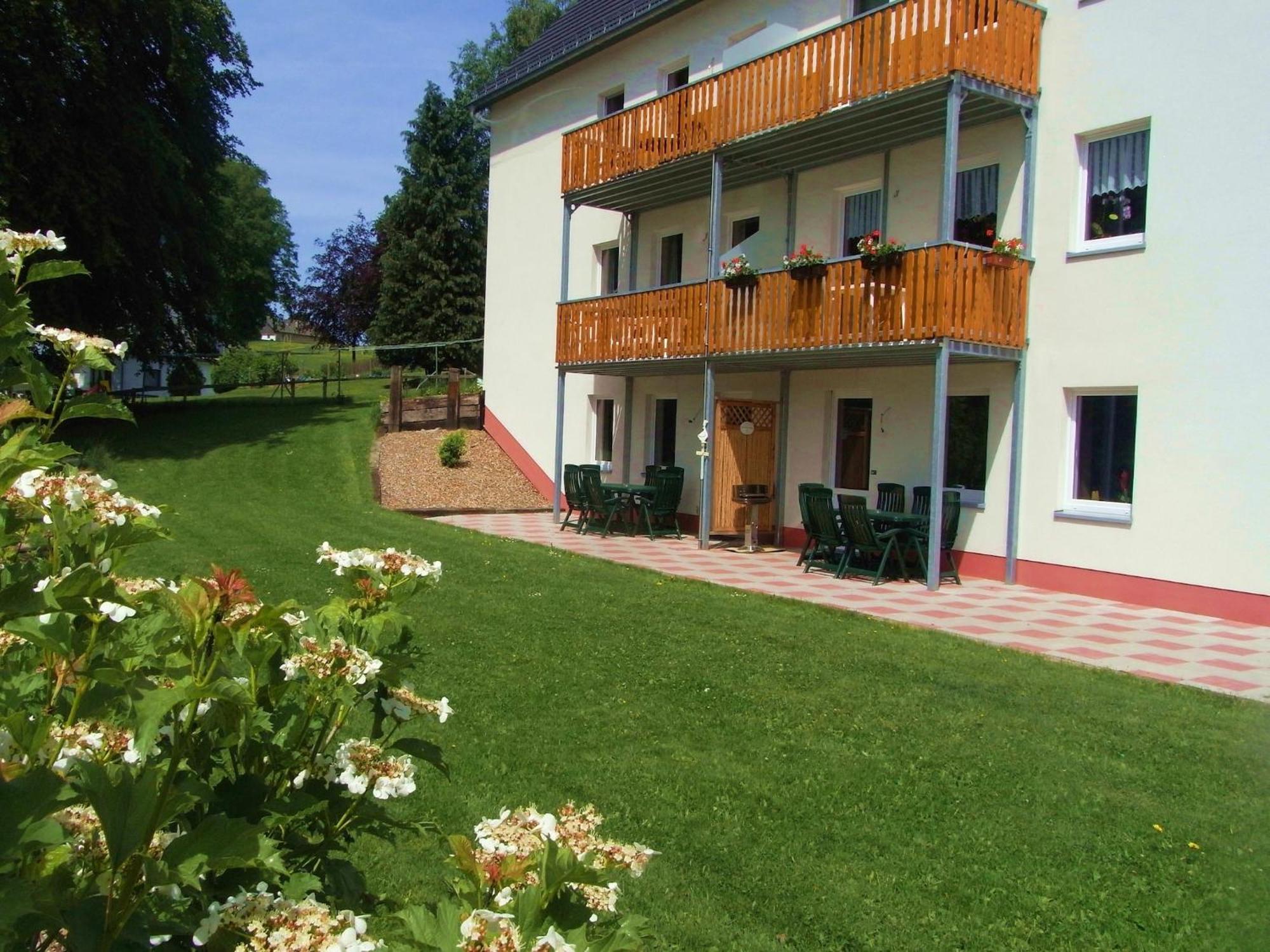 Comfy Holiday Home In Burg Reuland With Sauna Terrace Bbq מראה חיצוני תמונה